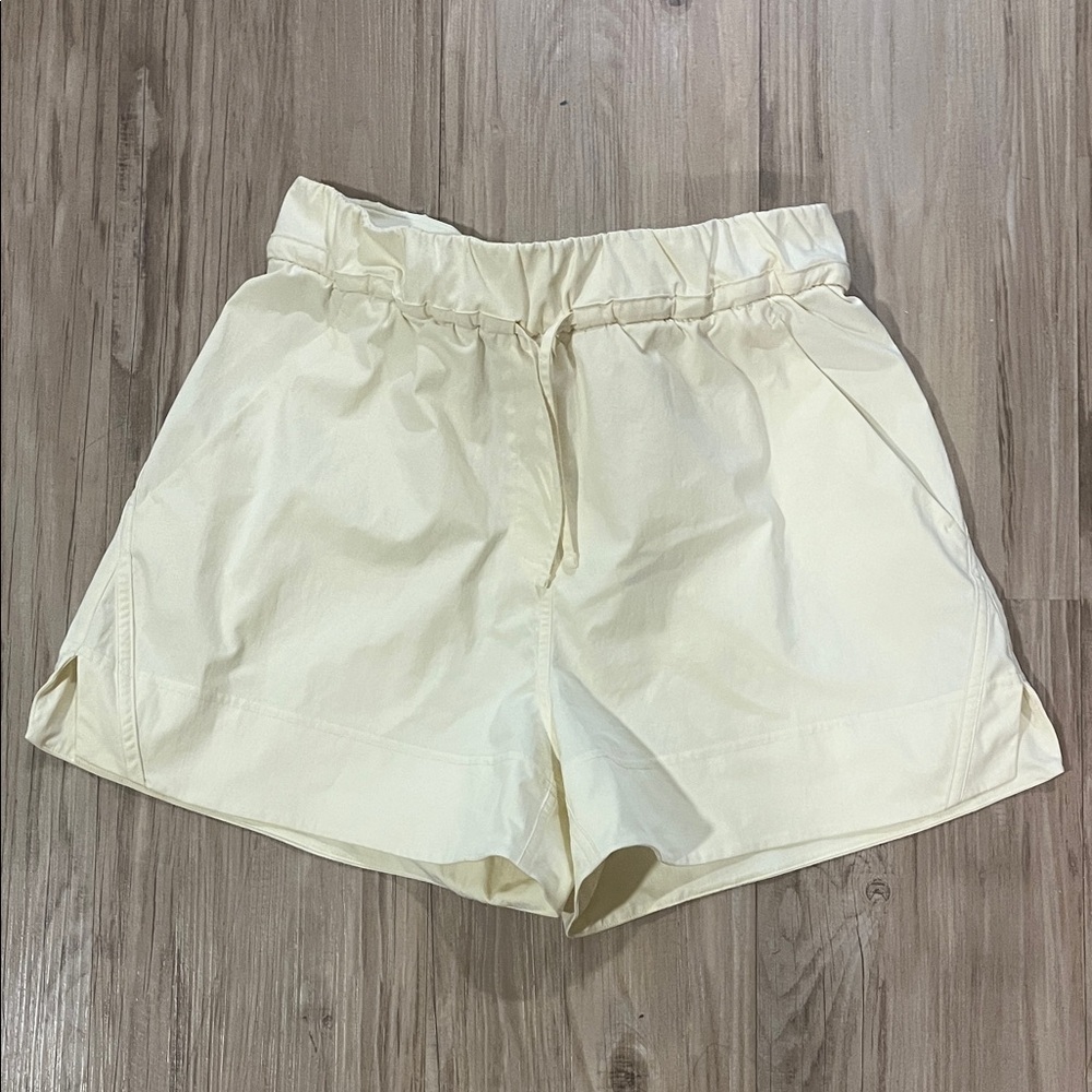Lululemon Cinchable Waist High Rise Shorts
